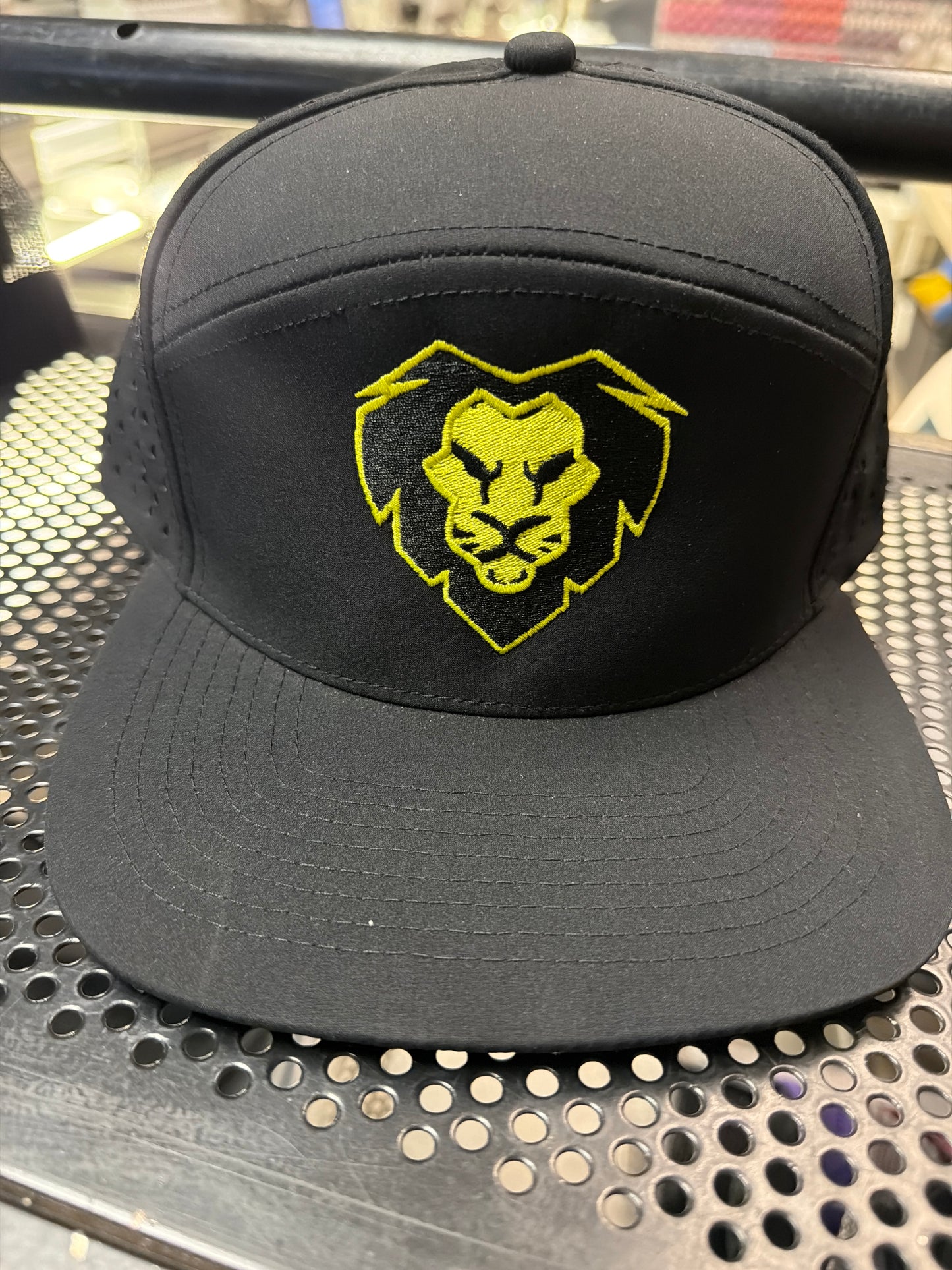 Black Lion Snapback Hat (Richardson)